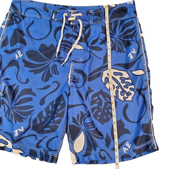 American Eagle Shorts Mens Size 38 Blue Hawaiian Print Drawstring Beach Shorts - Picture 3 of 11